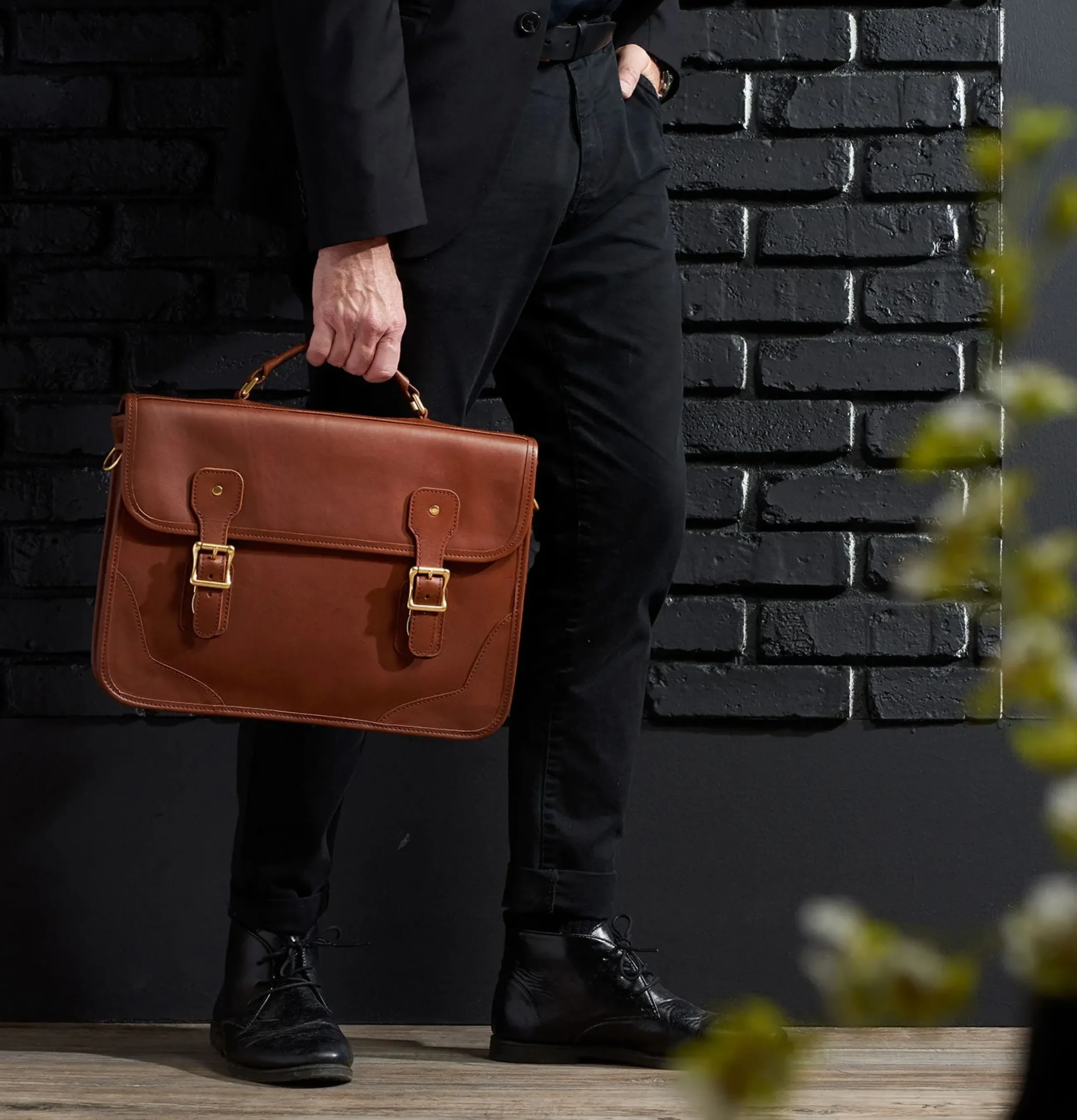 Charles Messenger>J. W. Hulme Co Outlet